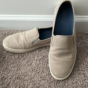 Old navy slip ons tan size 8